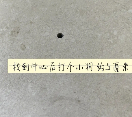 普洱瓷砖空鼓维修公司专业解答在瓷砖铺贴过程中，如果砂料搅拌不均匀，将会带来以下问题